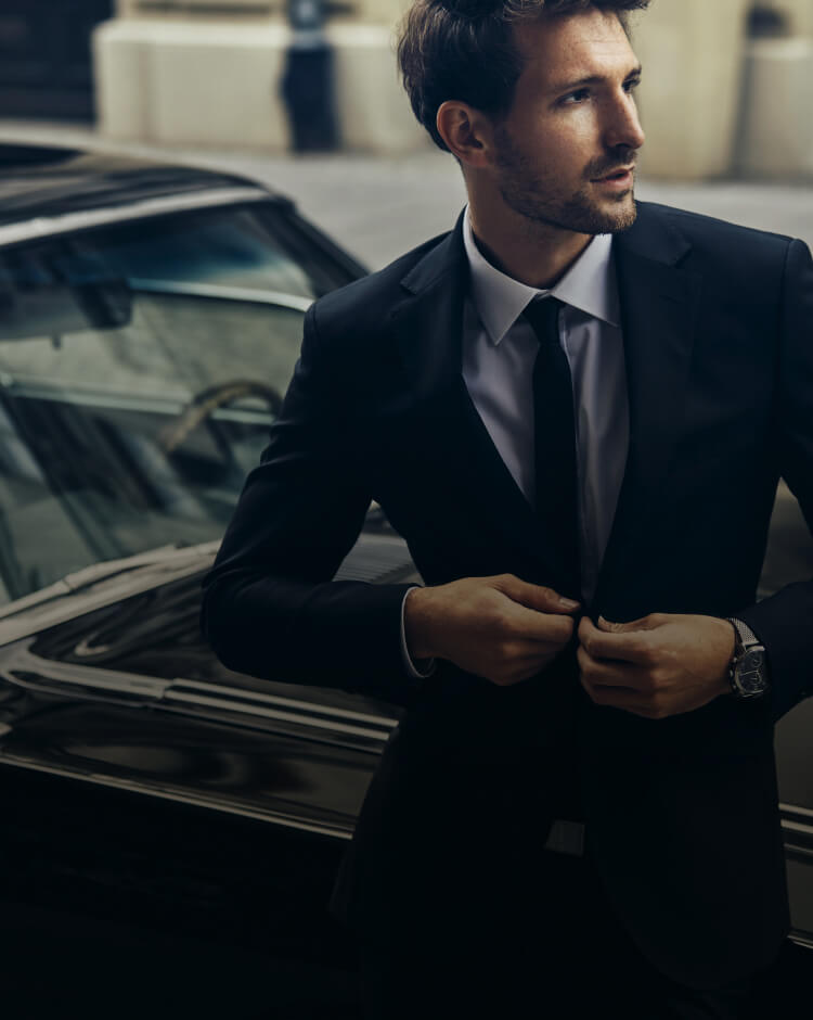 ようこそ、オーダースーツのある暮らしへ。/ UNIVERSAL LANGUAGE