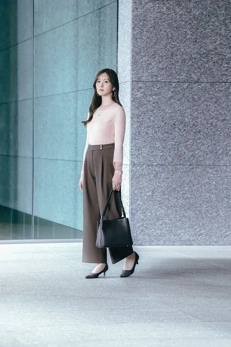 タックワイドパンツ