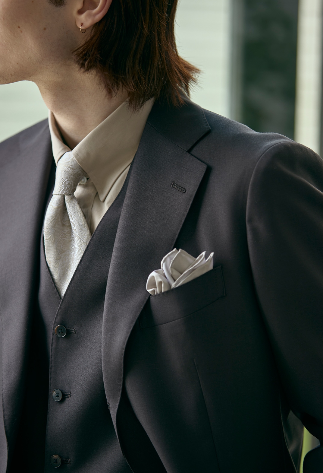 Three-piece SUIT in COLOR