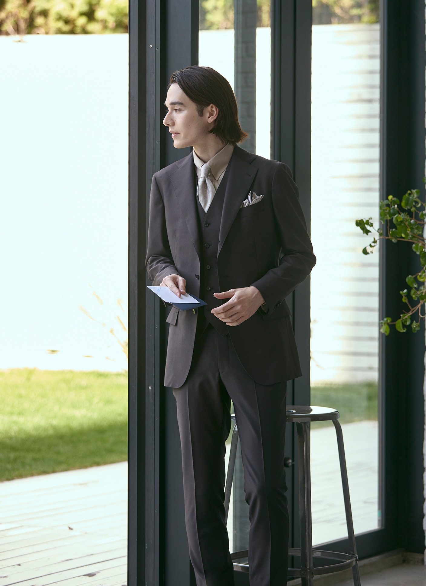 Three-piece SUIT in COLOR