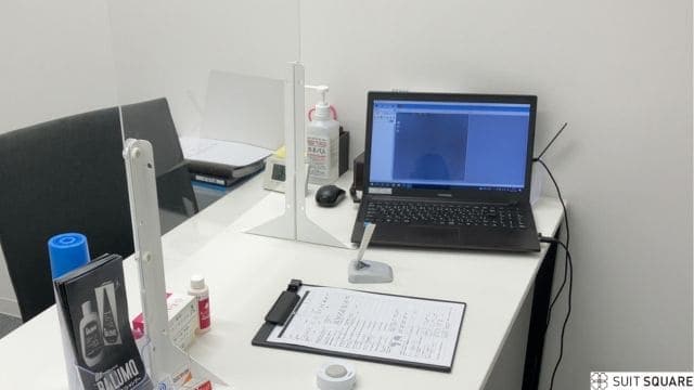 薄毛治療クリニックの診察室の画像
