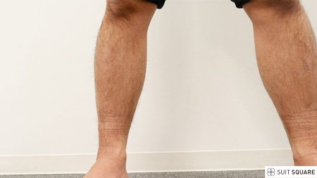毛深い男性の足