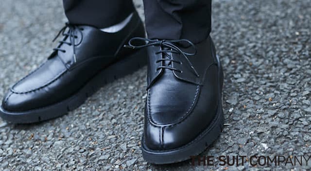 スーツに合うビジネスシューズ12選|基本の一足をご紹介｜The Style