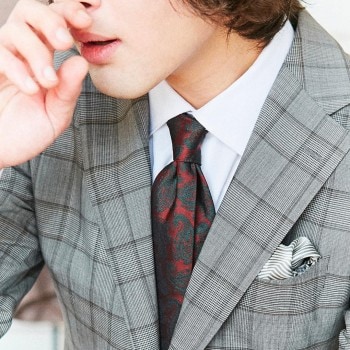 【ネクタイをプレゼントするならコレ！】彼のスーツに合わせたネクタイの選び方
