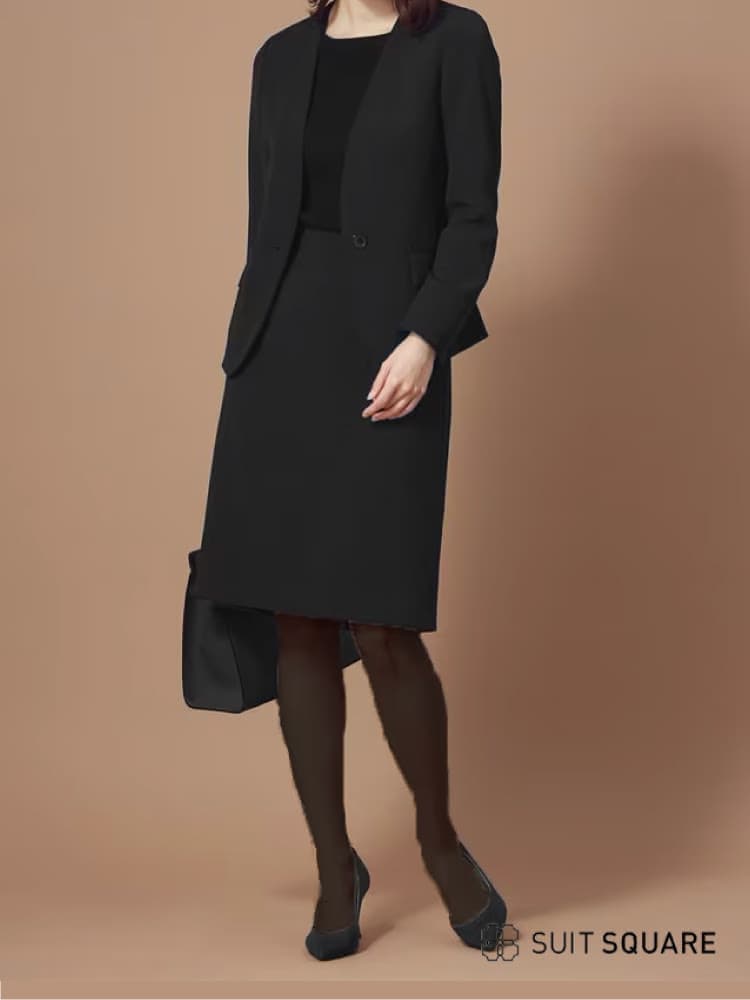 女性の略喪服
