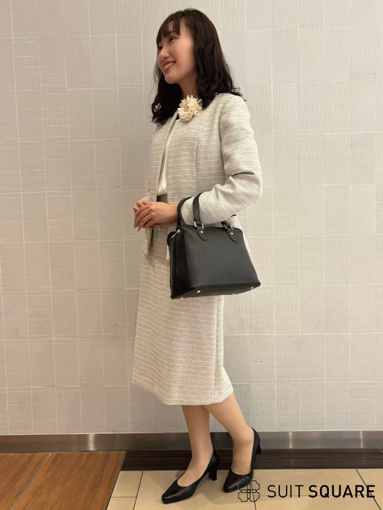 入園式　服装　ママコーデ　スカート