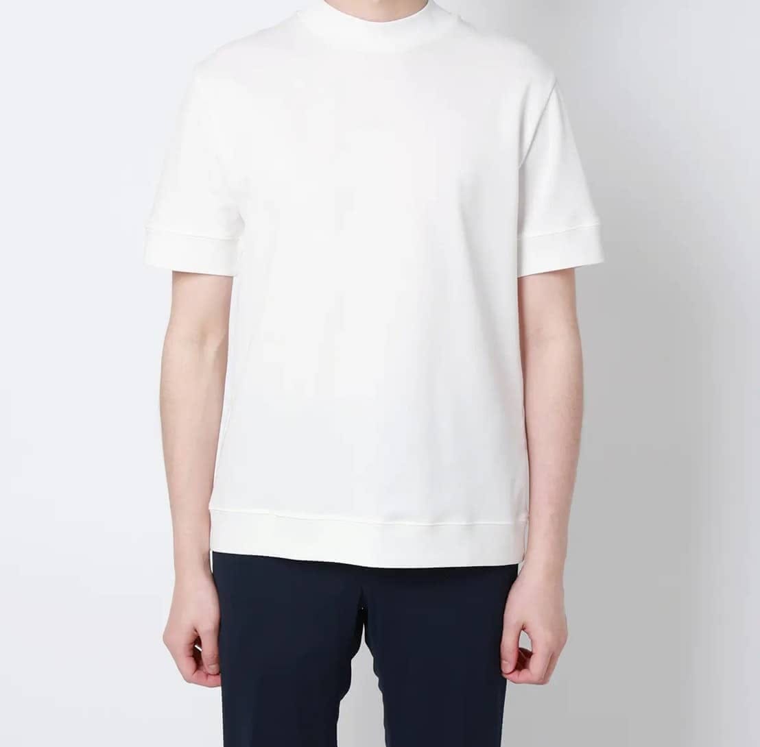 ほどよいフィット感のTシャツ