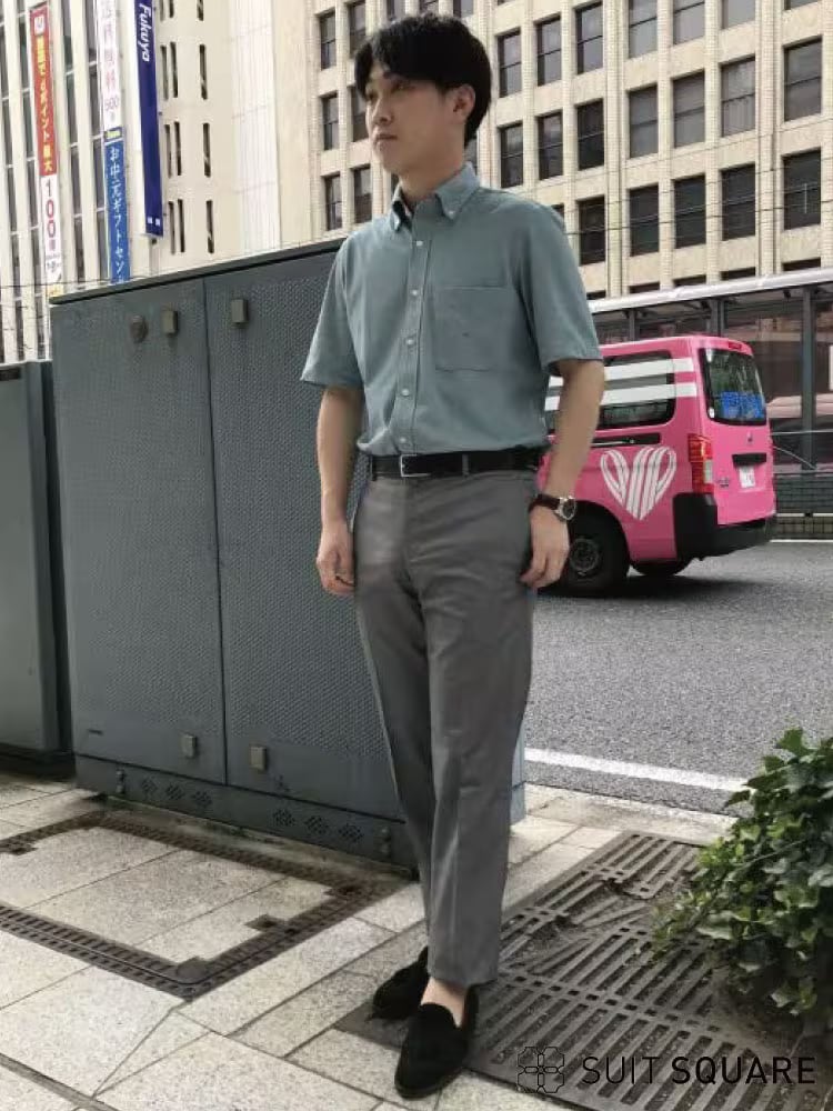 カラー グリーン ポロシャツ コーディネート